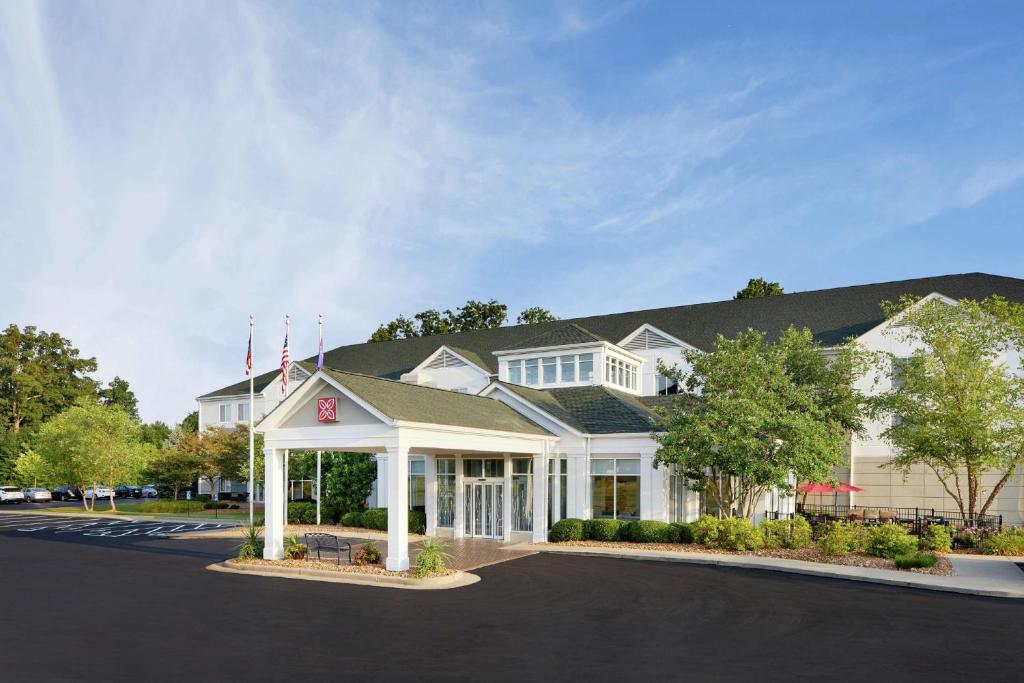 Hilton Garden Inn Cincinnati Northeast image