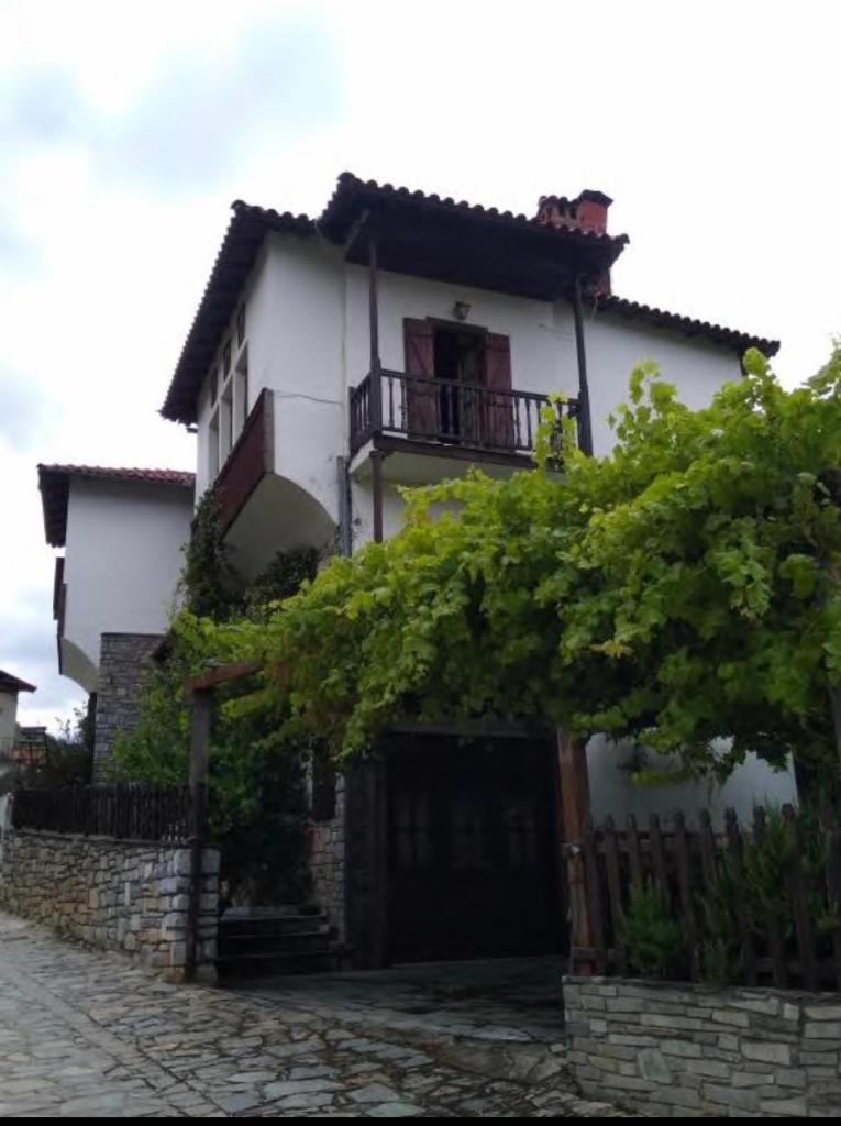9mouses Chasiotis Guest House photo 2