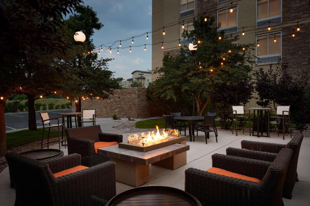 Hilton Garden Inn Denver South Park Meadows Area photo 3