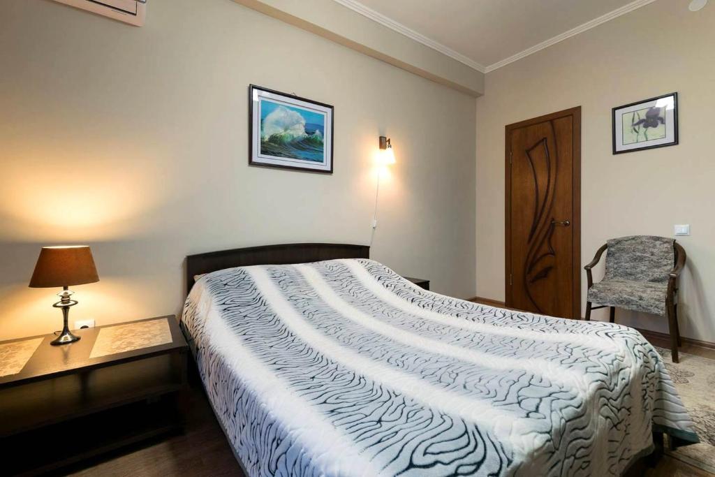 Nadezhda Apartments on Kazybek bi st. photo 2
