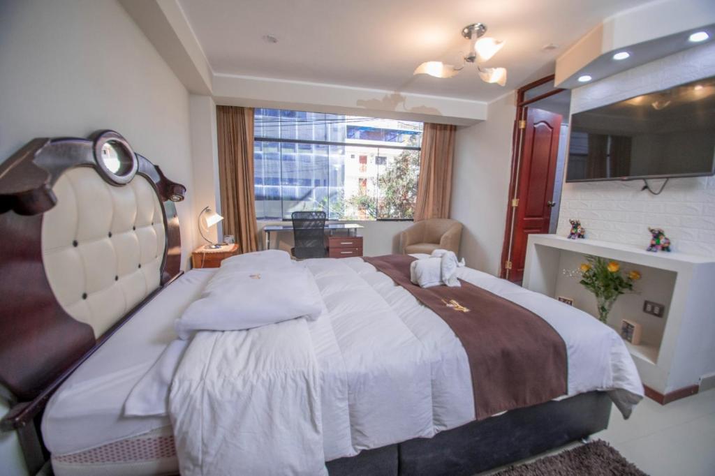 JK Guzmán Suite Hotel photo 2