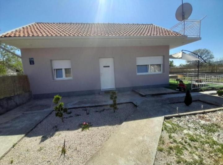 Holiday home Eva photo 2