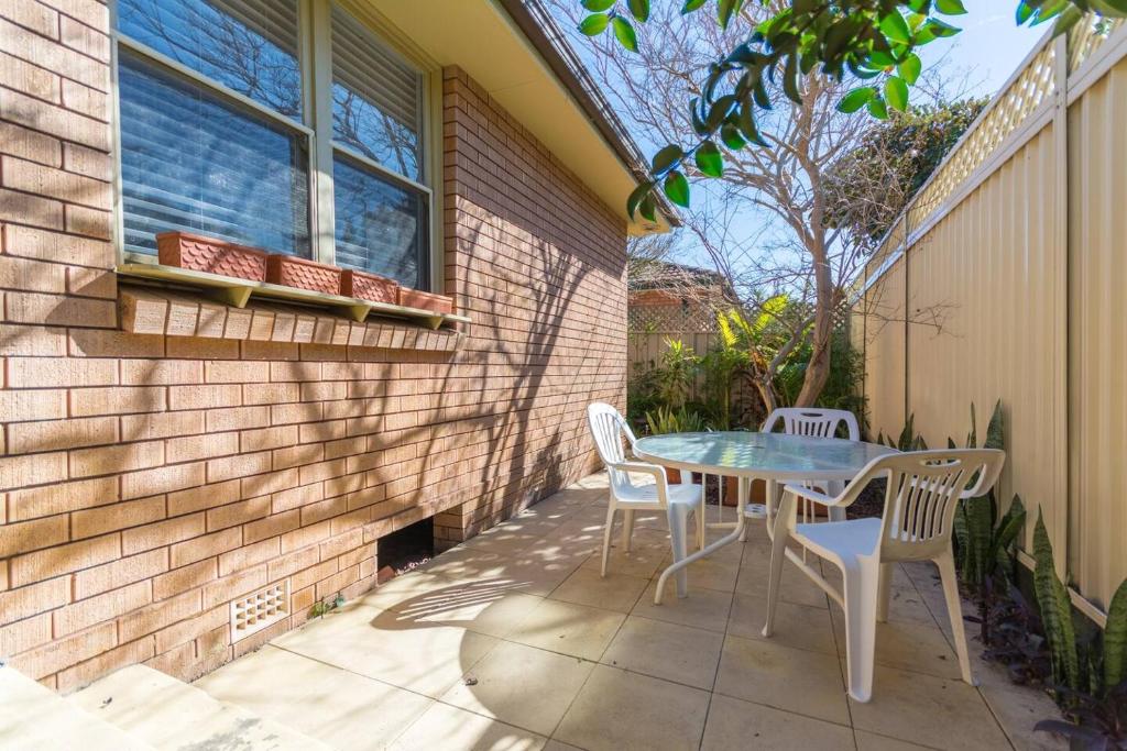 Family Stay with Idyllic Sun-drenched Courtyard photo 2