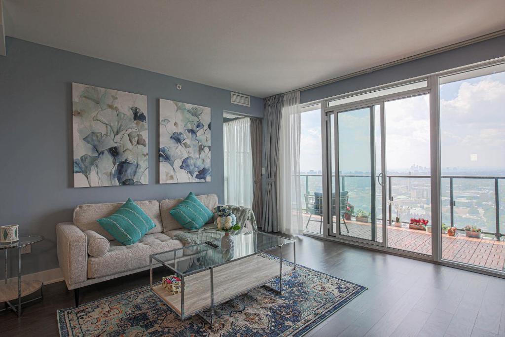 Luxury view in Toronto Downtown 3 Bedroom 2.5 Bathroom 1 Parking photo 2