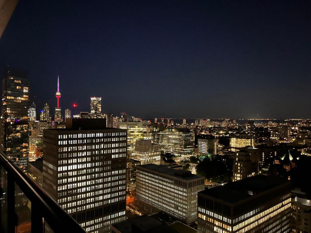 Luxury view in Toronto Downtown 3 Bedroom 2.5 Bathroom 1 Parking photo 1
