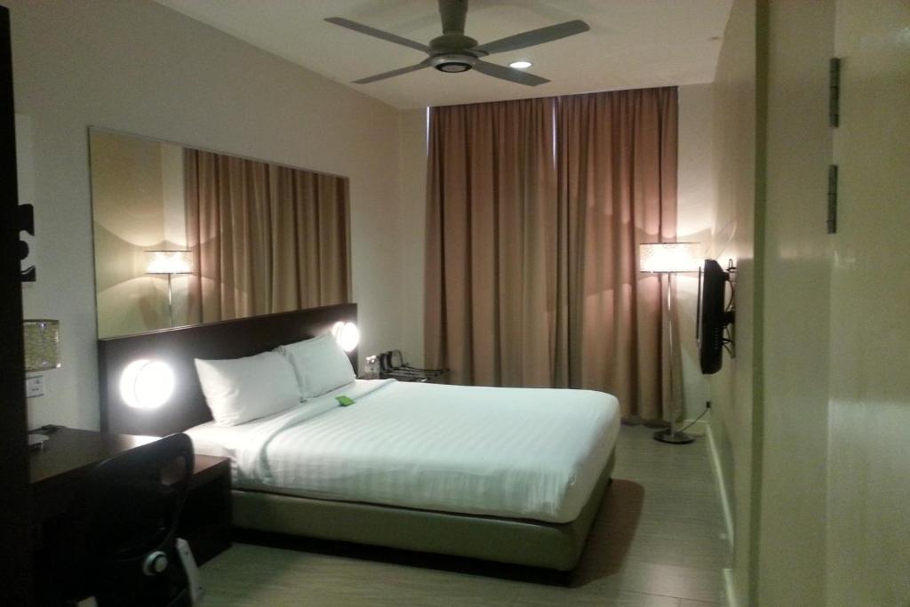 101 Hotel Bintulu photo 2
