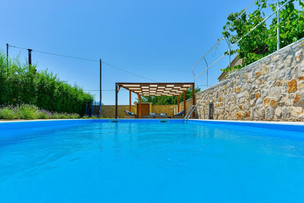 Stone villa with pool photo 3