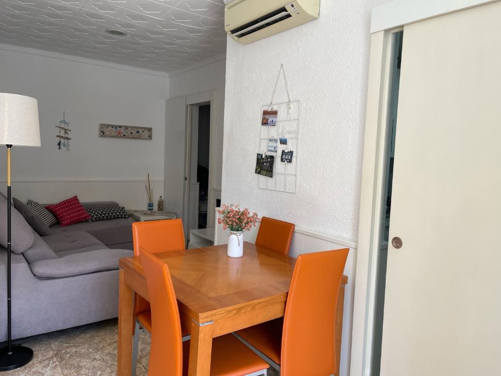 Lleida 25, casa de poble a planta baixa amb àmplia terrassa equipada photo 2