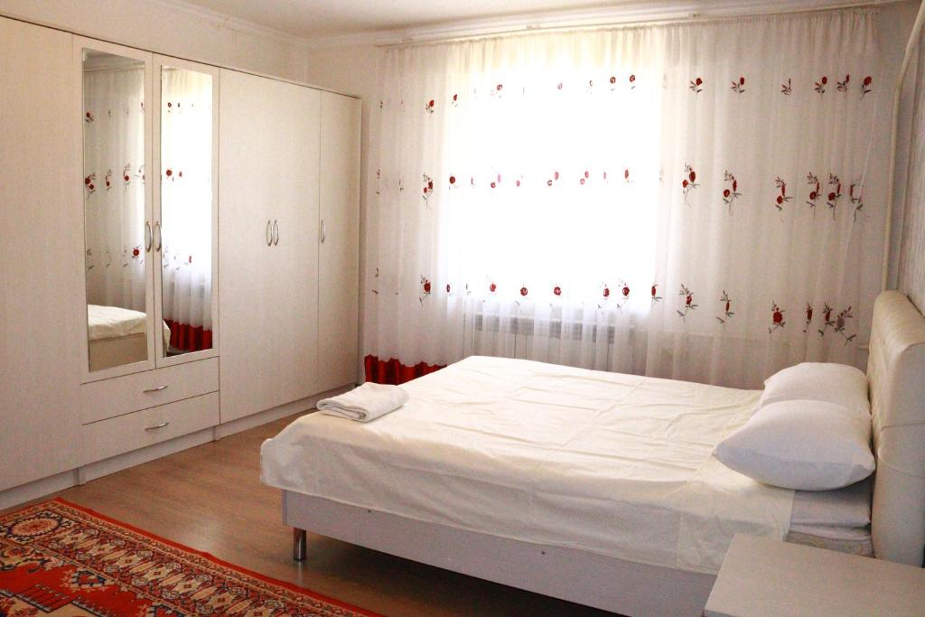 Almaz Guesthouse Naryn photo 2