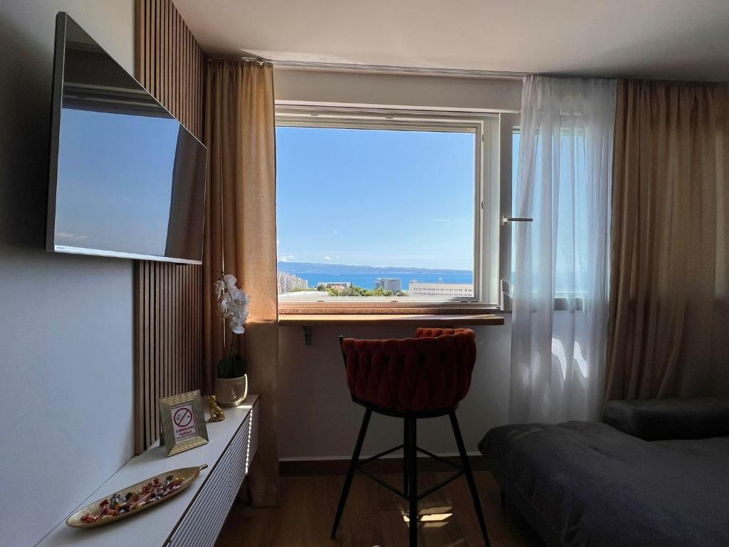 Golden view luxury apartment Split photo 4