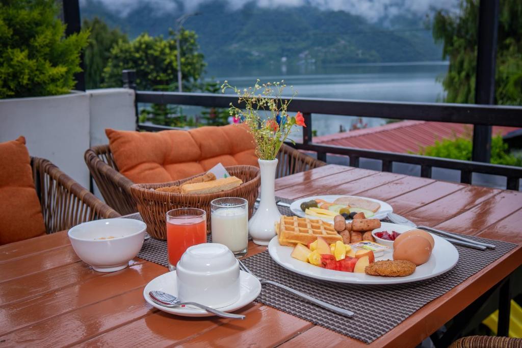 Majestic Lake Front Hotel & Suites photo 1