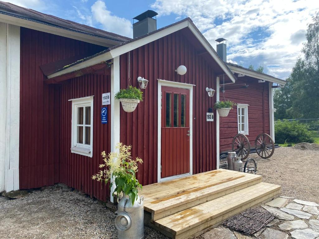 Laattajan Pirtti vuokramökki 1-5 henkilölle photo 1