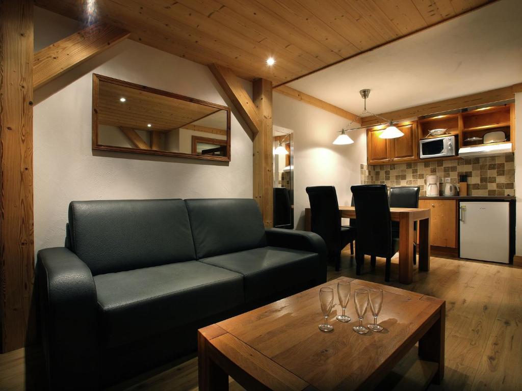 Modern apartment located in the extensive Paradiski ski area photo 3