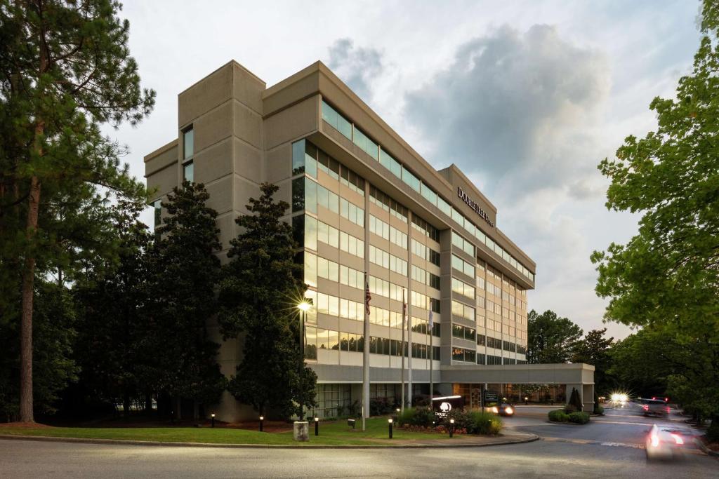 DoubleTree by Hilton Birmingham Perimeter Park image