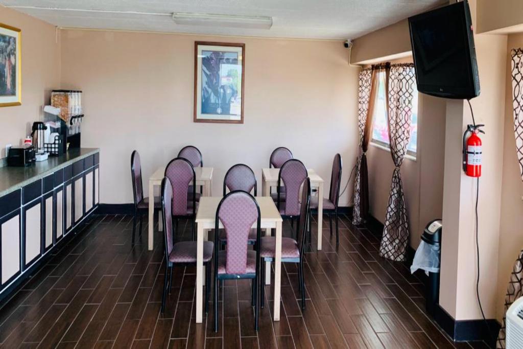 Economy Inn by OYO Holland photo 3