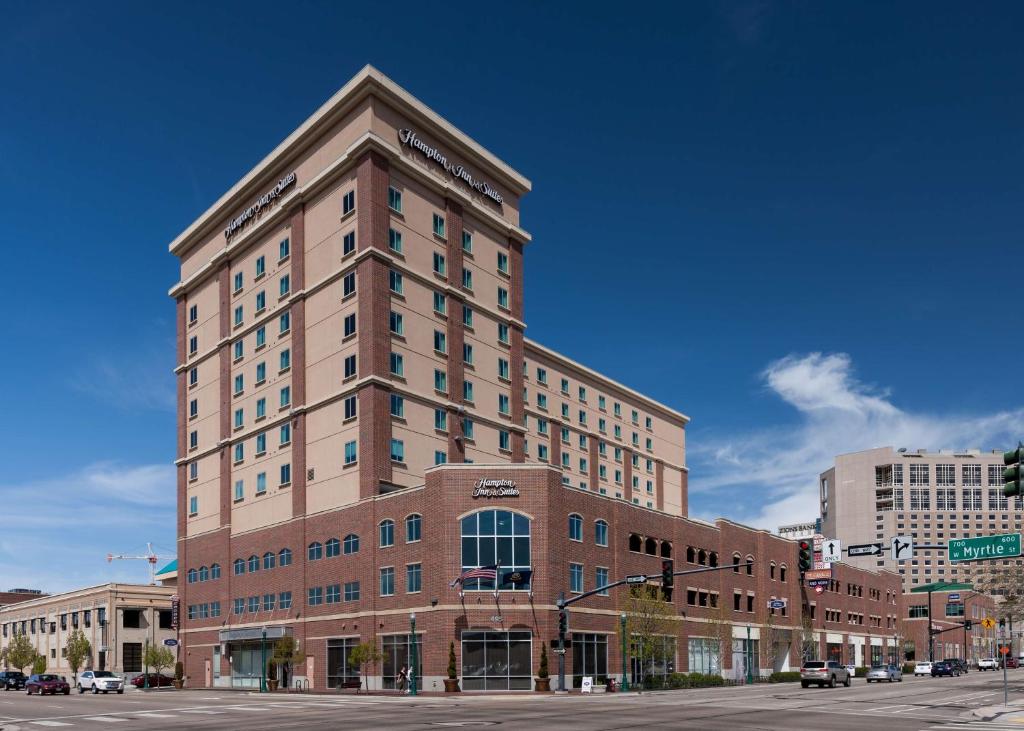 Hampton Inn & Suites Boise-Downtown image