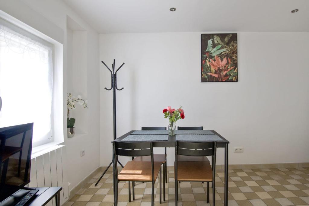 Charming house in Faches-Thumesnil - Welkeys photo 3