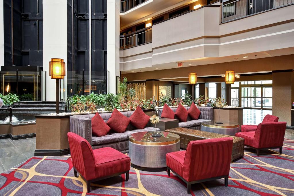 Embassy Suites by Hilton Dulles Airport photo 3