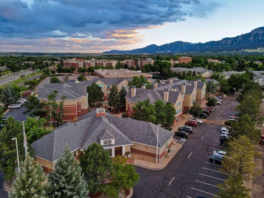 Homewood Suites by Hilton Boulder photo 3