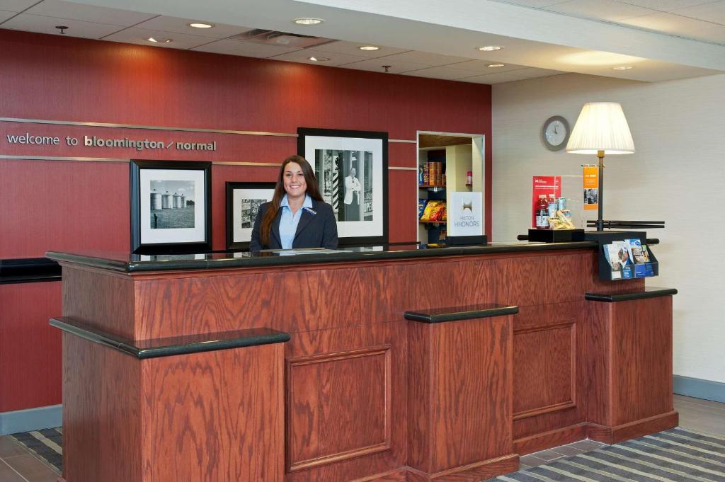 Hampton Inn & Suites Bloomington Normal photo 3