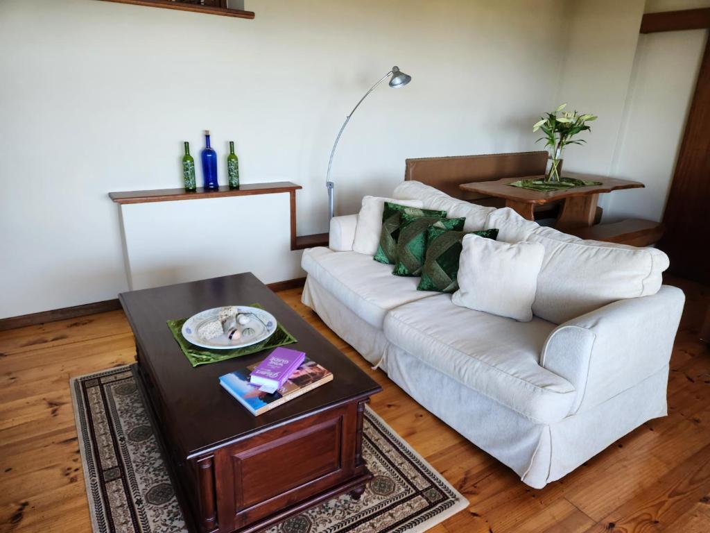 iGolomi Hillside Cottage photo 1