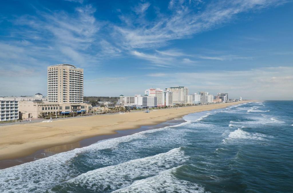Hilton Virginia Beach Oceanfront photo 3