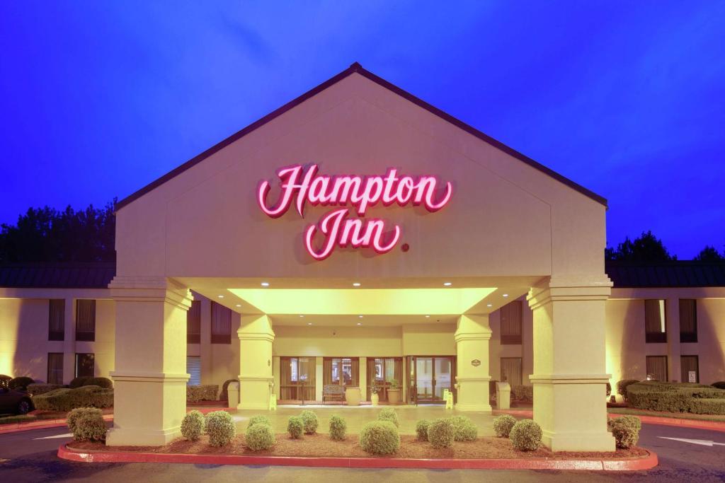 Hampton Inn Chester image