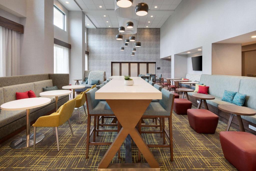 Hampton Inn & Suites Richmond Short Pump, Va photo 1