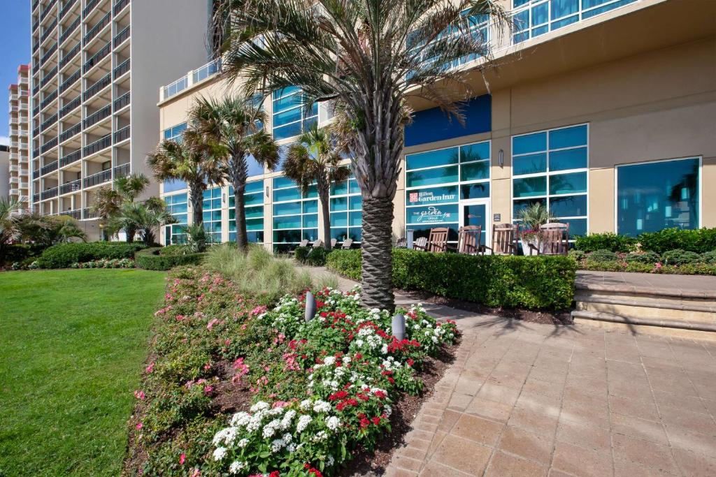 Hilton Garden Inn Virginia Beach Oceanfront photo 1