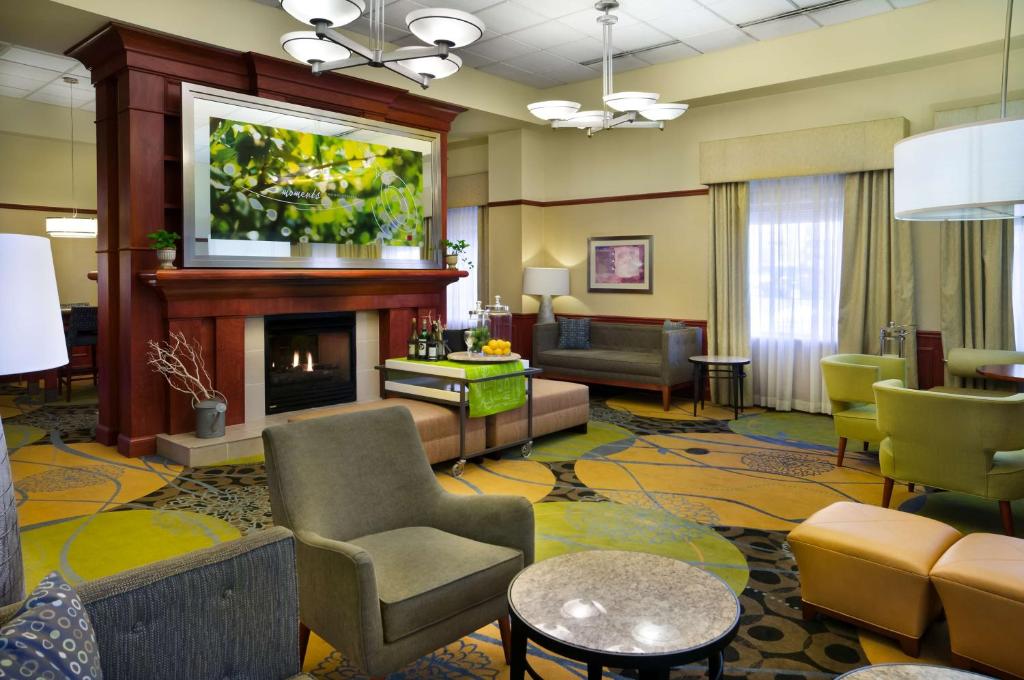Hilton Garden Inn Detroit Downtown photo 1