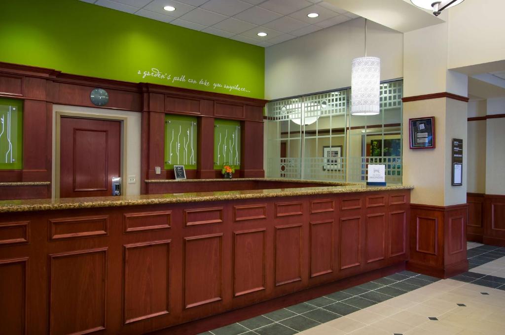 Hilton Garden Inn Detroit Downtown photo 2