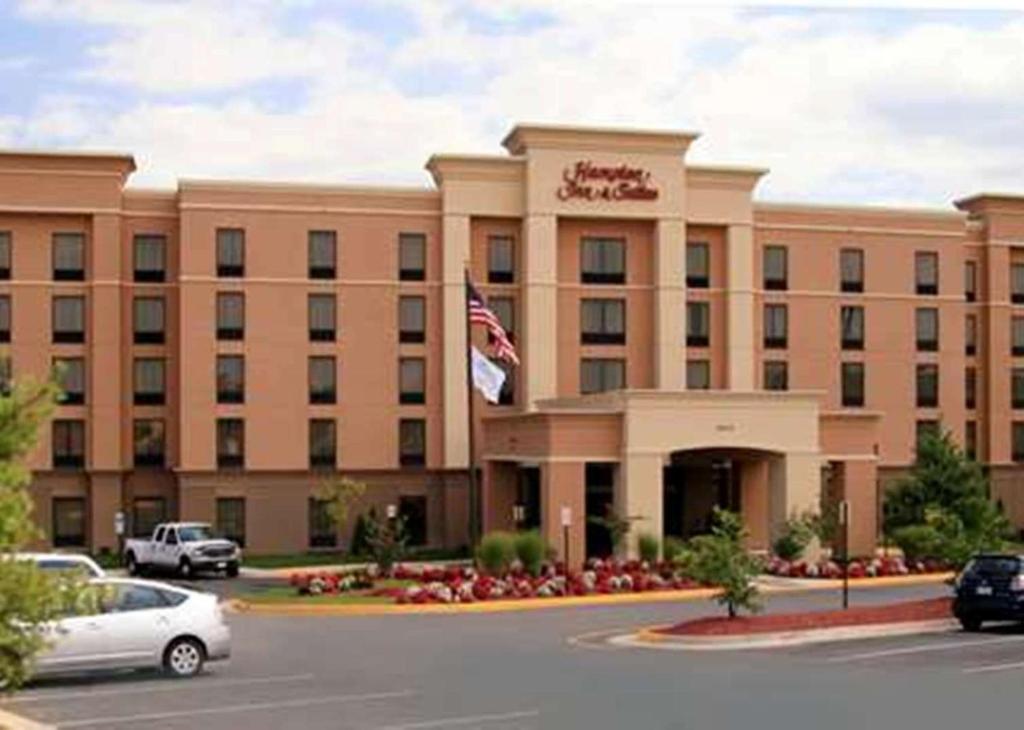 Hampton Inn and Suites Fredericksburg South photo 2
