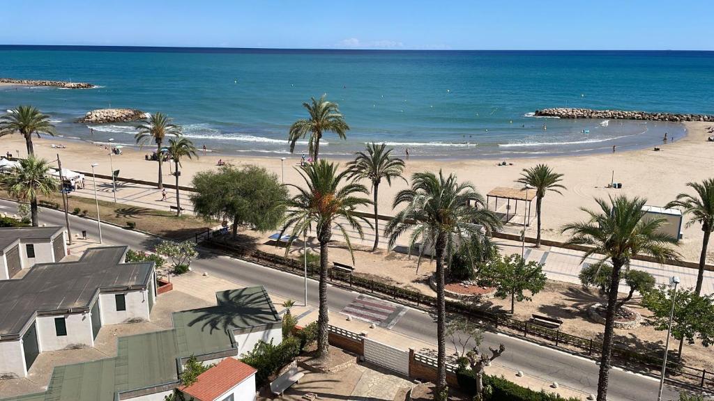 Cunit playa palmeras photo 2