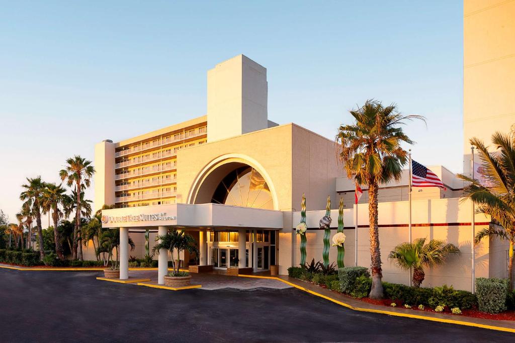 DoubleTree Suites by Hilton Melbourne Beach Oceanfront image