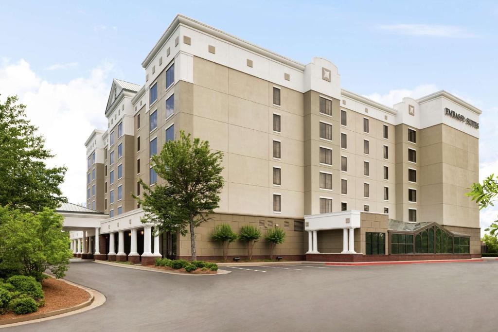 Embassy Suites by Hilton Atlanta Alpharetta image