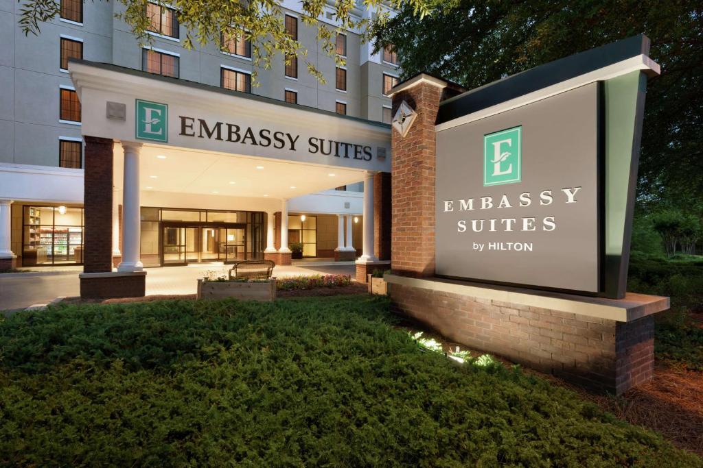 Embassy Suites by Hilton Atlanta Alpharetta photo 1