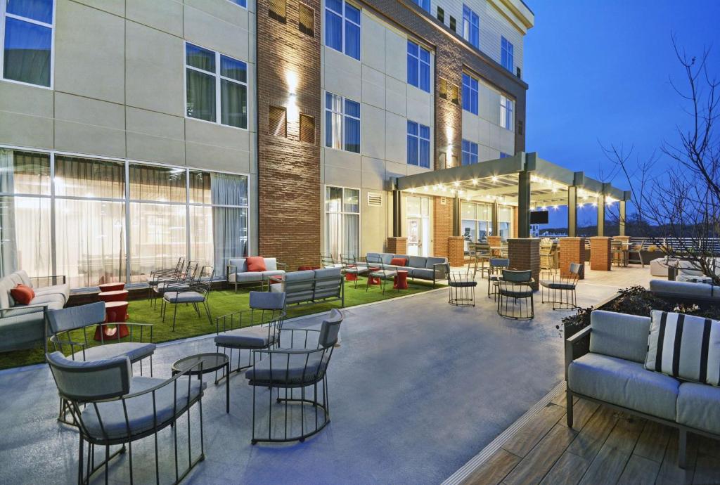 Homewood Suites by Hilton Athens Downtown University Area image