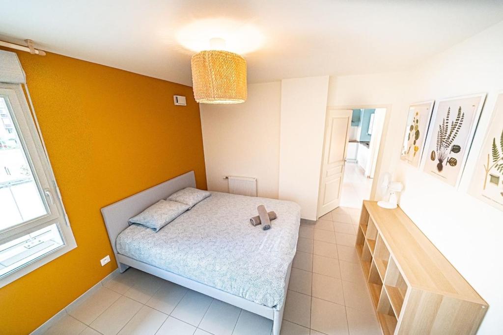 Le Vénissieux-spacieux 4 pers avec balcon parking photo 1