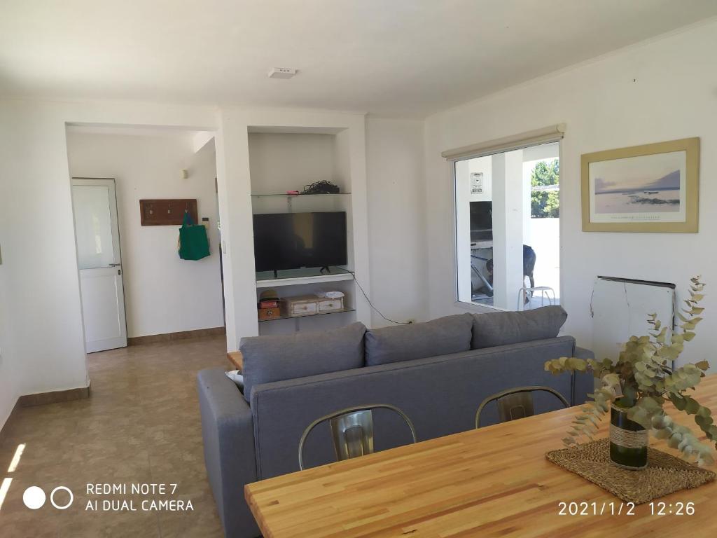 casa completa con piscina en barrio privado en dolares photo 3