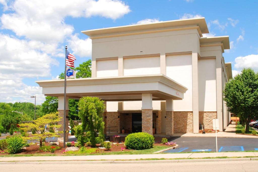 Hampton Inn Bloomington photo 3