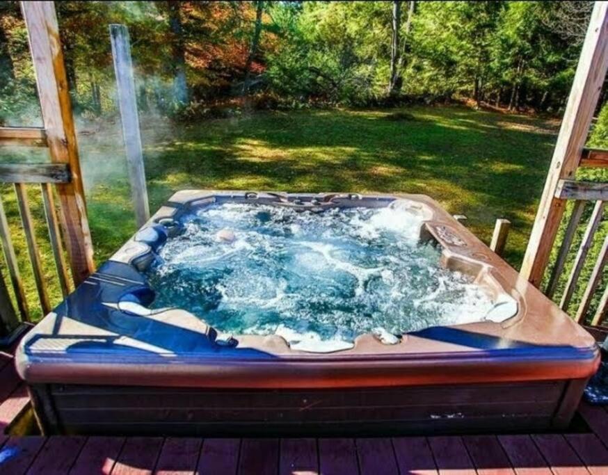 Southwoods Mountain Estate -private mansion, pool, hottub+ 15 acres photo 4