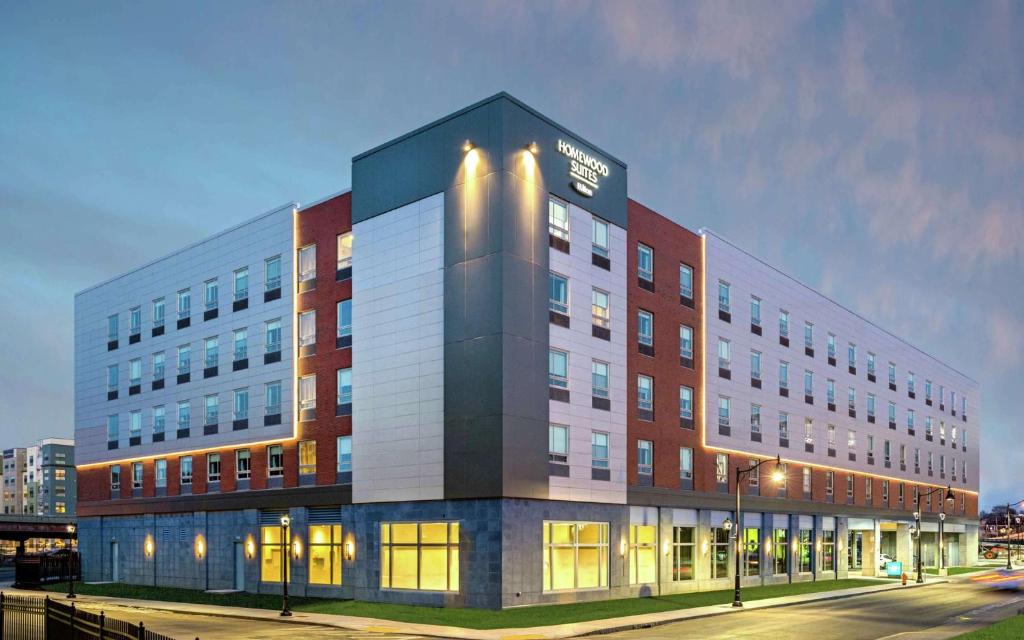 Homewood Suites by Hilton Boston Logan Airport Chelsea image