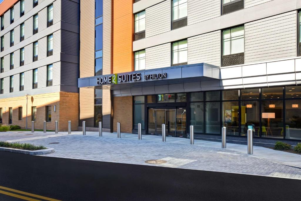 Home2 Suites By Hilton Boston South Bay photo 4