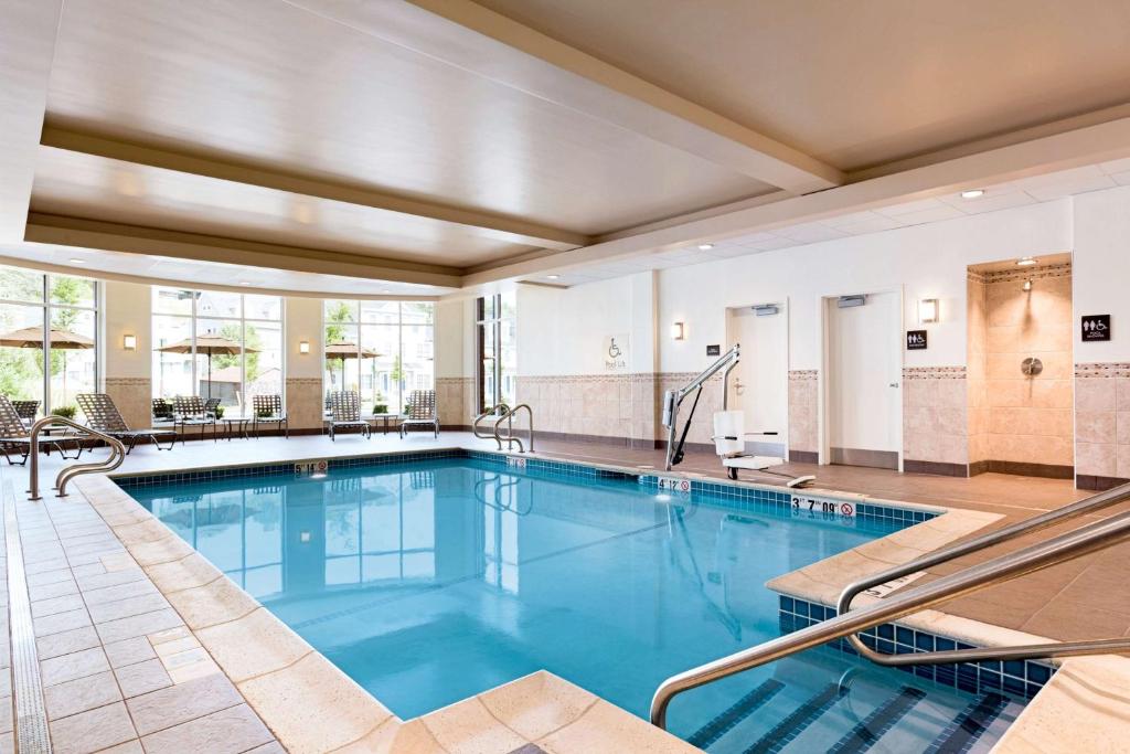 Hilton Garden Inn Boston Logan Airport photo 4
