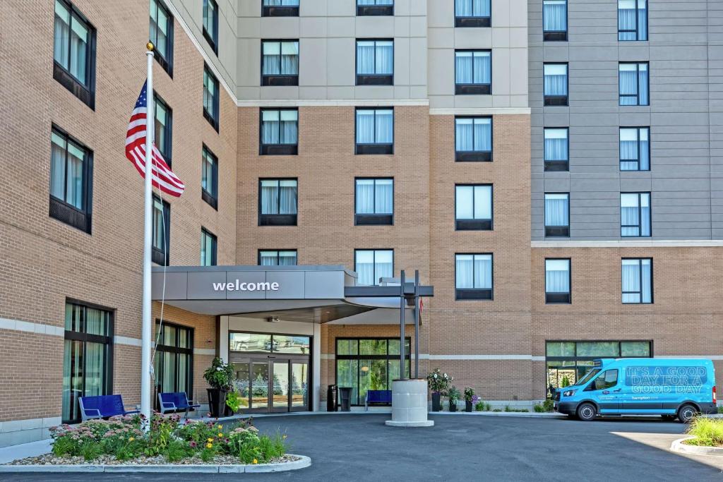 Hampton Inn & Suites Boston/Waltham photo 3