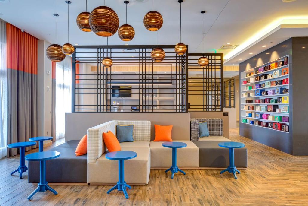Hampton Inn & Suites Boston/Waltham photo 4