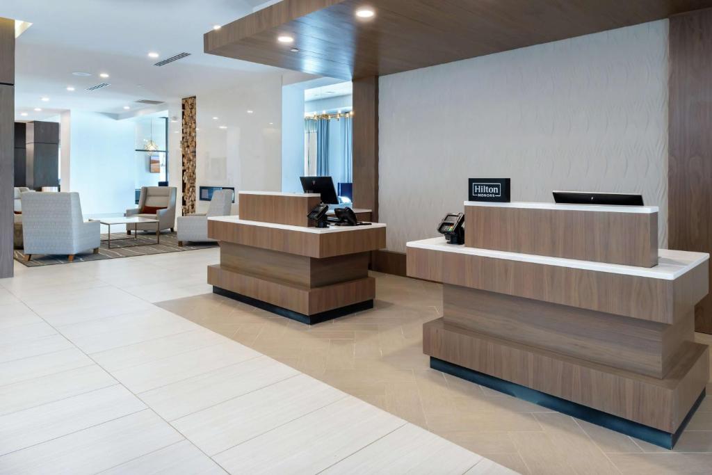 Hilton Garden Inn Columbia Downtown photo 2