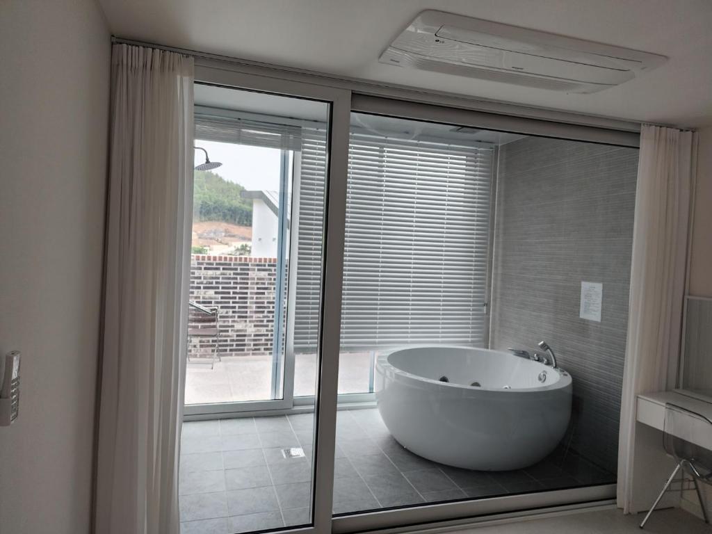 Vesper Namhae photo 4