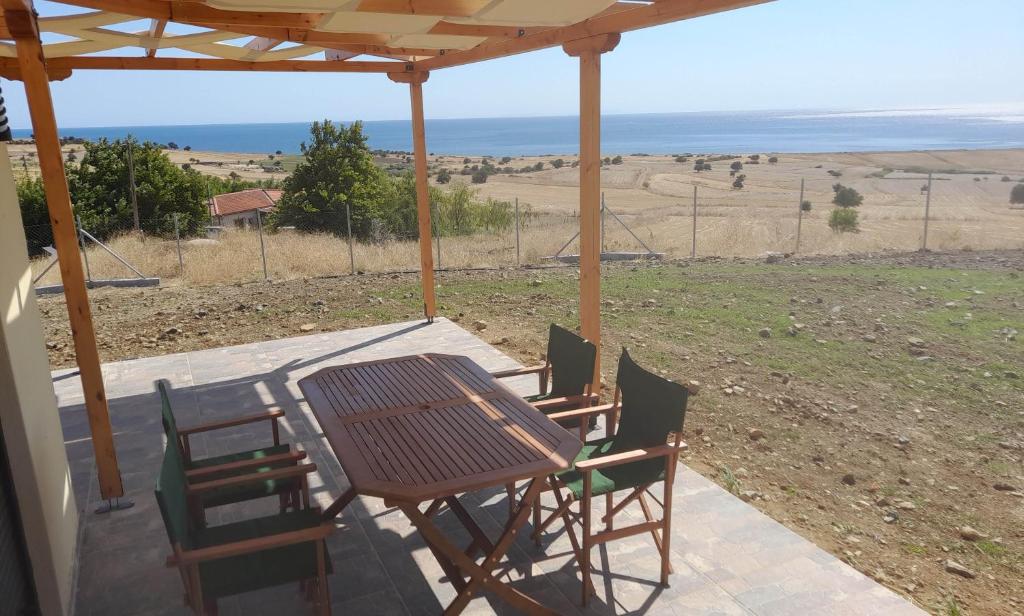Pezoulia Cottages photo 2