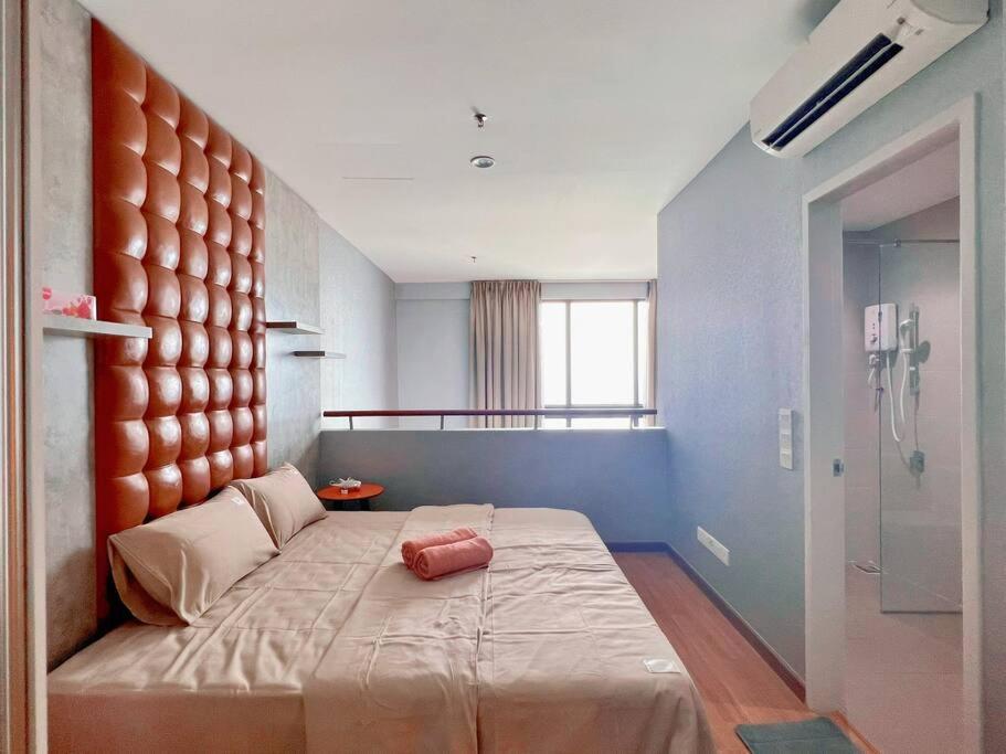 Duplex 4px @ Direct Linked to Central I-CITY & SOGO with Free Carpark photo 1